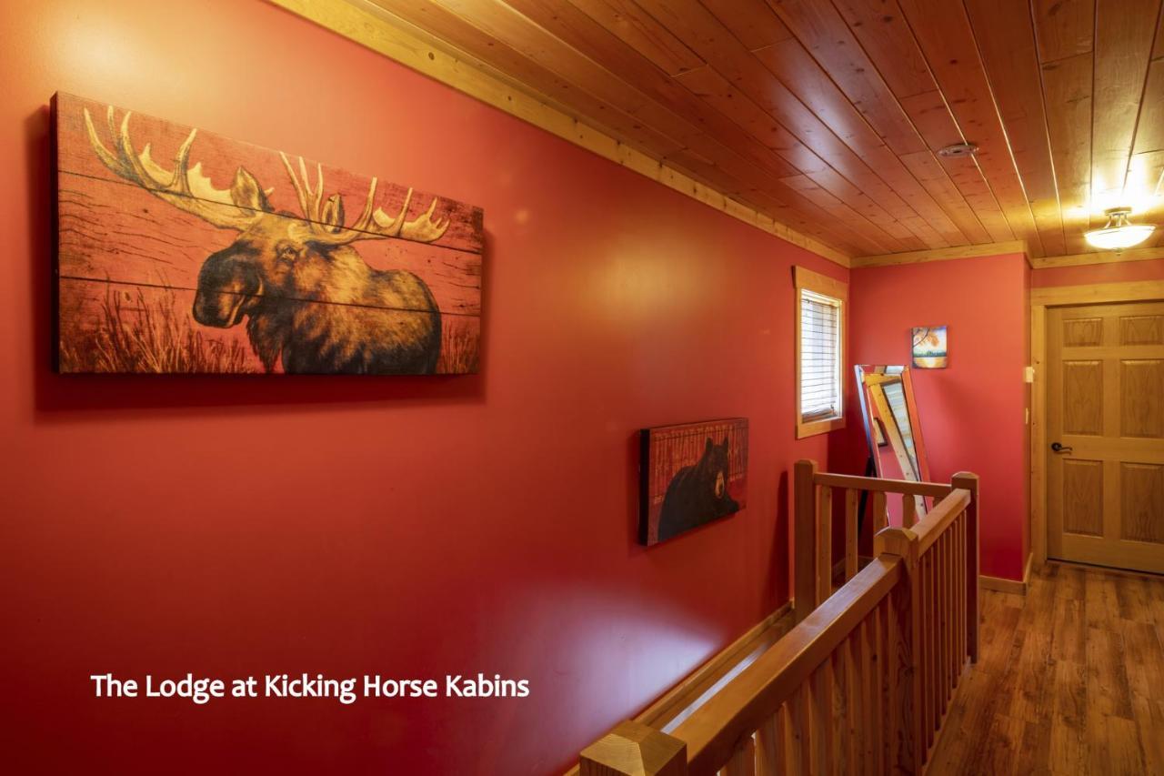 Kicking Horse Kabins Golden Exteriér fotografie